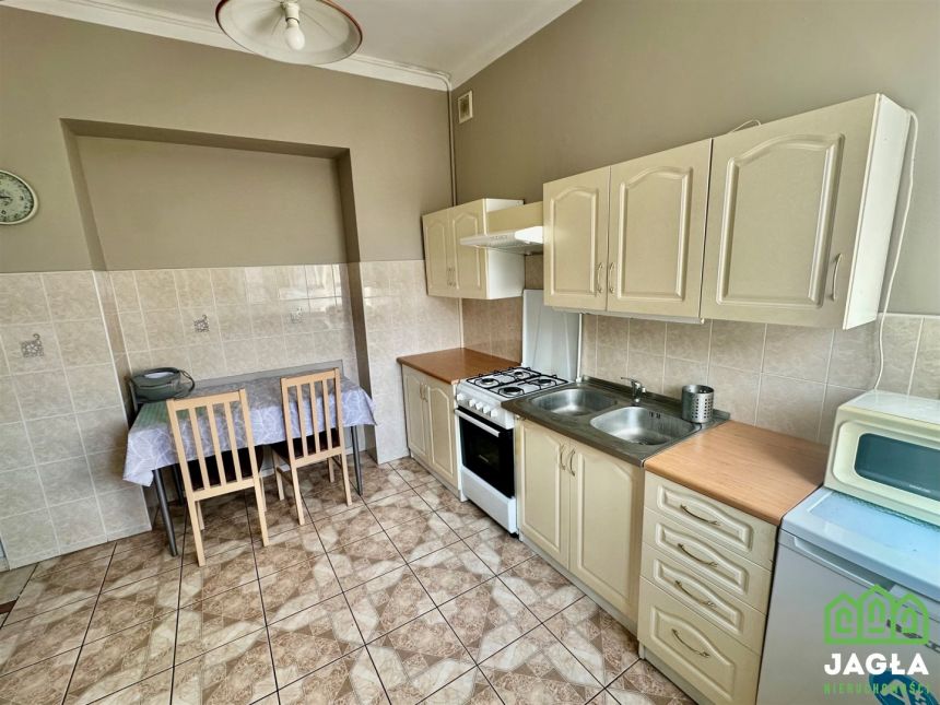 Kawalerka 40m 1400zł kolo szp Jurasza duży balkon miniaturka 7
