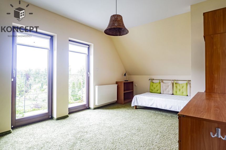 Piękny, wolnostojący dom z dużym ogrodem | Smolec miniaturka 8