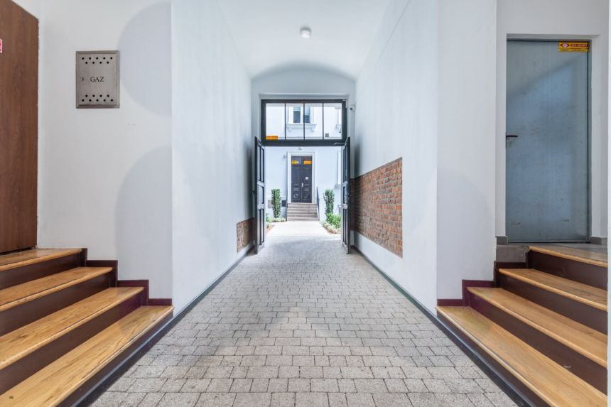 STUDIO Z ANTRESOLĄ - STAROWIŚLNA - 33,50 M2 miniaturka 16