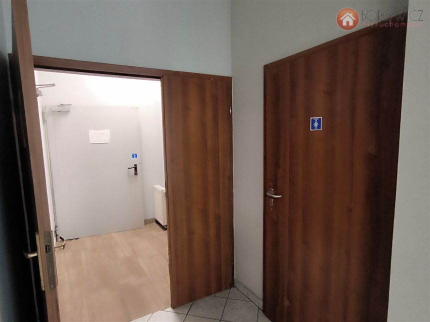 Bielsko-Biała Wapienica, hala obok giełdy towar. miniaturka 7
