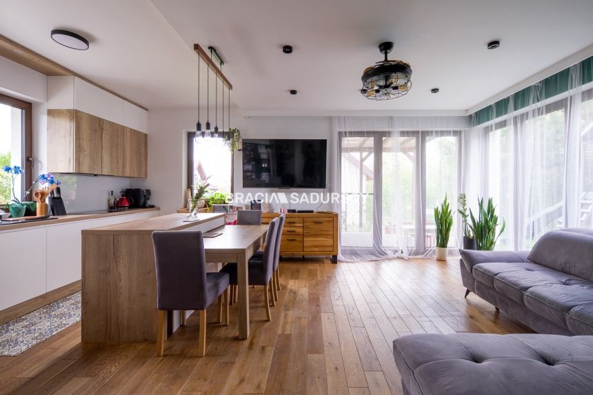 Garaż, ogród i świetna komunikacja. 5 pokoi, 130m2 miniaturka 2