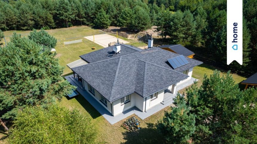 Dom z basenem na działce o powierzchni 88a miniaturka 2
