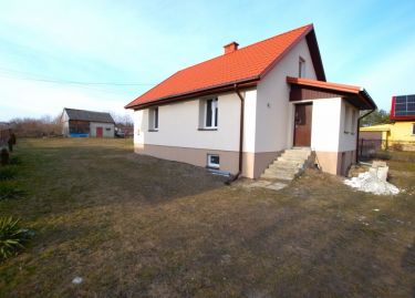 Dom Piekoszów 67 m2, działka 972 m2