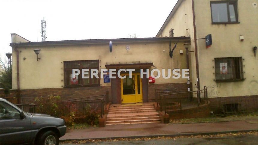 Dom z warsztatem/biurem/sklepem pod biura/hostel miniaturka 2