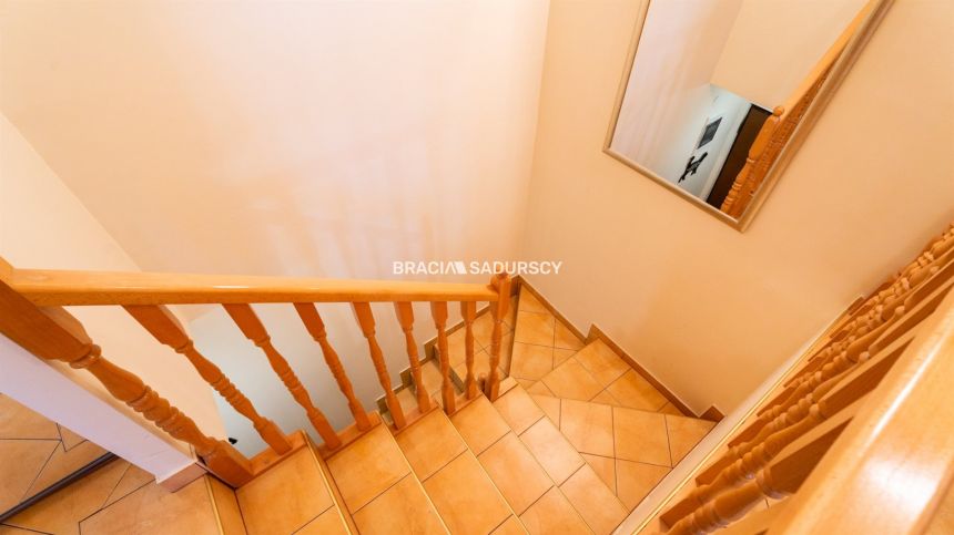 2pok z dużym balkonem i miejscem postojowym. miniaturka 15