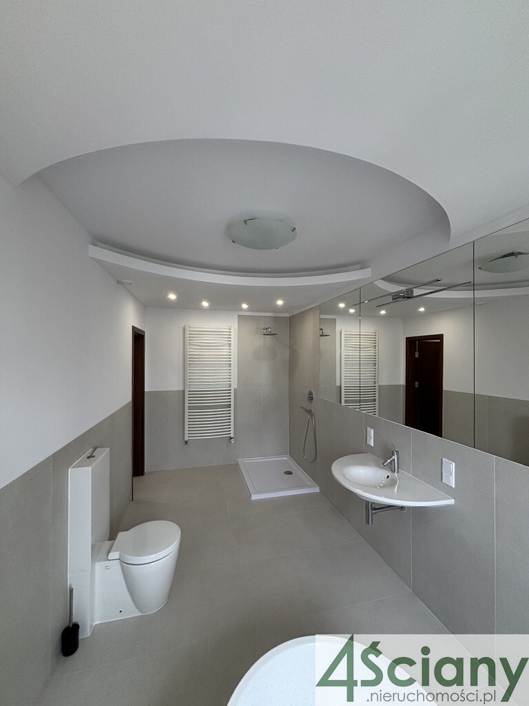 Komfortowy 4-pokojowy apartament na Woli miniaturka 13