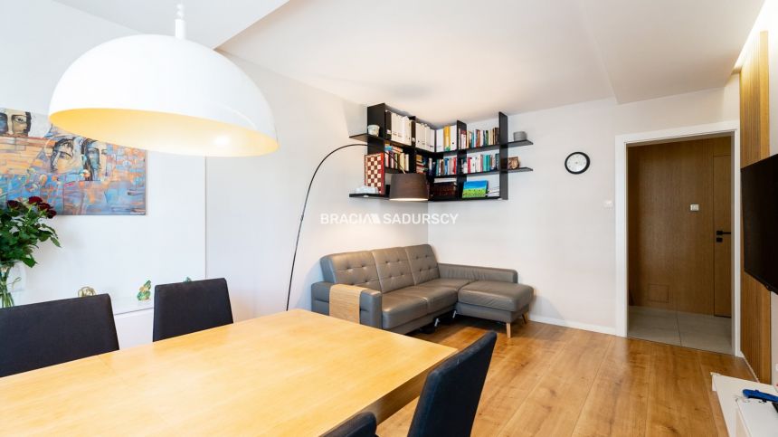 3 pokoje, dwa balkony, po remoncie miniaturka 6