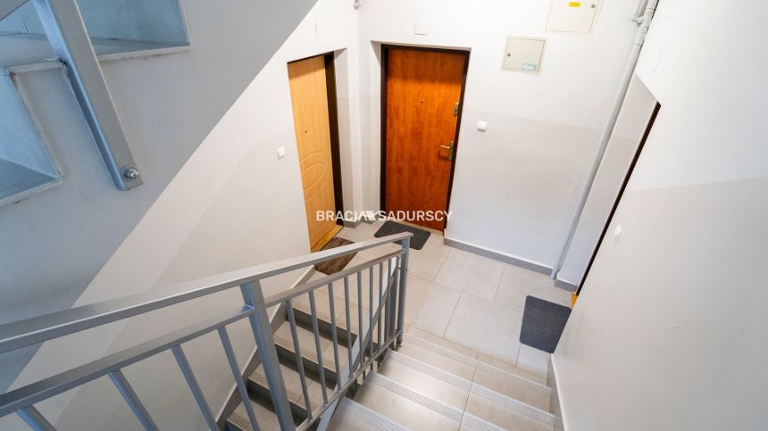 Świetna Lokalizacja,Mieszkanie po Remoncie Skawina miniaturka 17