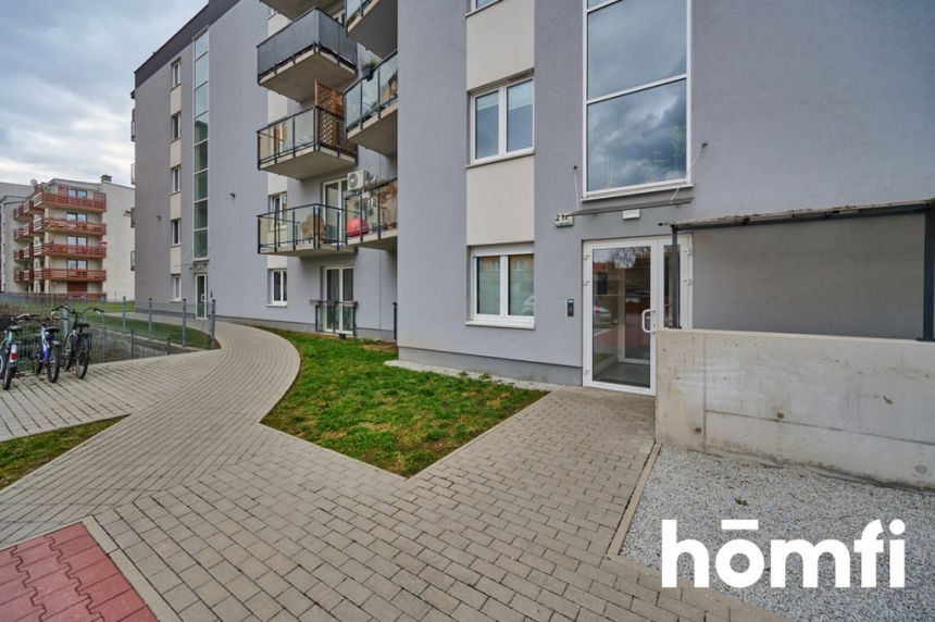 Kawalerka z balkonem i garażem - Opolska miniaturka 14