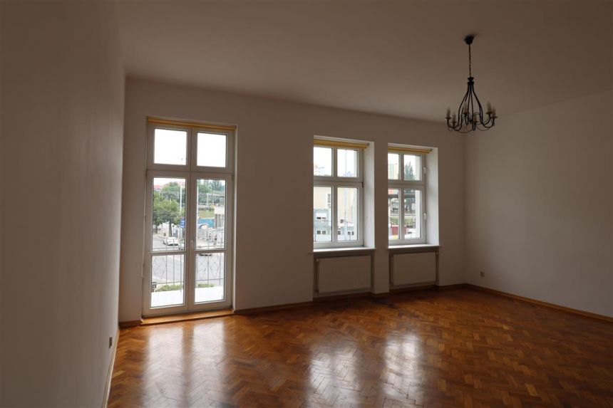 Pokój biurowy w samym sercu Gdyni 15m2 -1100zł-! miniaturka 4