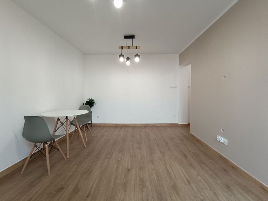 2 pokoje, widna kuchnia, II piętro, ul. Bukowa miniaturka 4