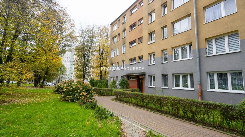 Nowoczesna kawalerka os. Kazimierzowskie miniaturka 17