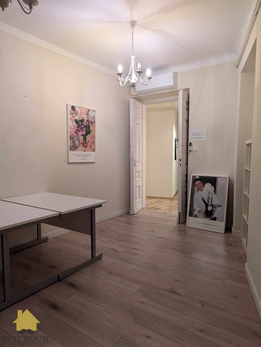 Krakowskie Przedmieście lokal w kamienicy - zdjęcie 1