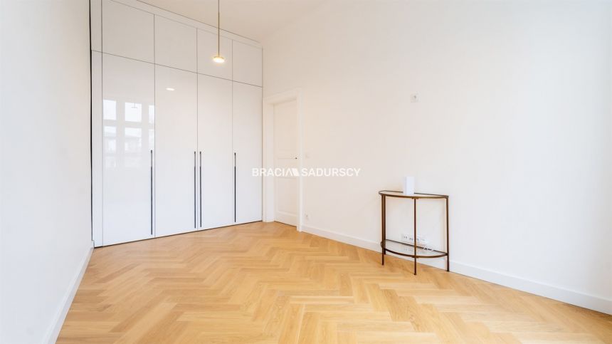 apartament przy ul. Krowoderskiej miniaturka 13