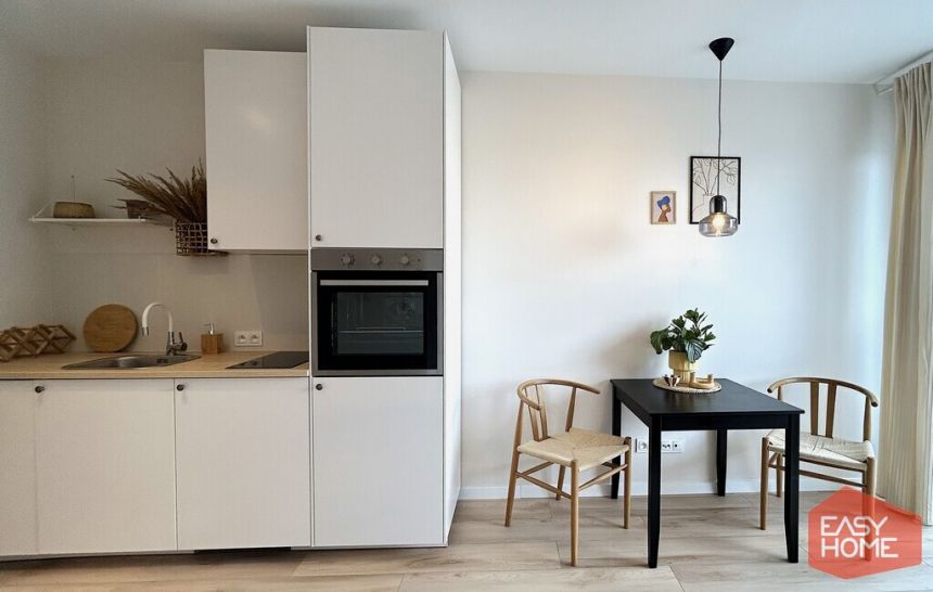 Piękne, umeblowane, balkon, winda, piwnica miniaturka 8