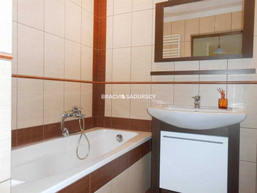 Ruczaj, 3 pokoje z dużym balkonem, 76,5 m2 miniaturka 12