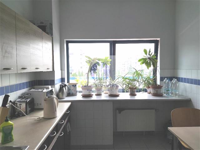 Włochy: biuro 51,50 m2 miniaturka 3