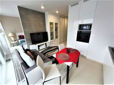 APARTAMENT SOKOLSKA 30 TOWERS - WYSOKI STANDARD!