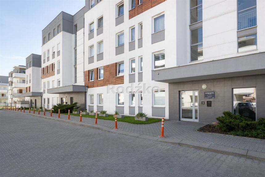 M-3 z miejscem postojowym. miniaturka 12