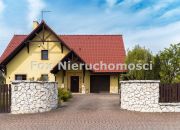 Przestronny dom z garażem w bryle miniaturka 1