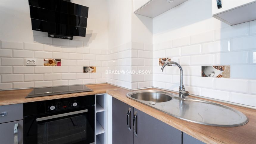 Komfortowy apartament 3 pok. z parkingiem gratis miniaturka 17
