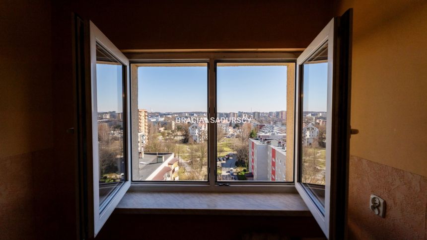 Dębn/Ruczaj 3 pok ok.66m2 widok na Panoramę Krakow miniaturka 7