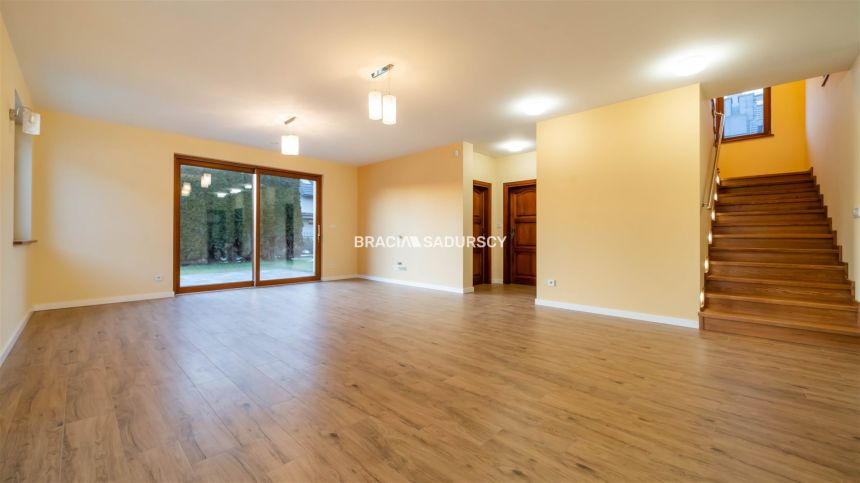 Wysoki standard, ponad 300 m2, 12,5 arowa działka miniaturka 11