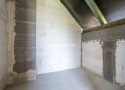 Dom w spokojnej okolicy Jeziora Dobczyckiego. miniaturka 14