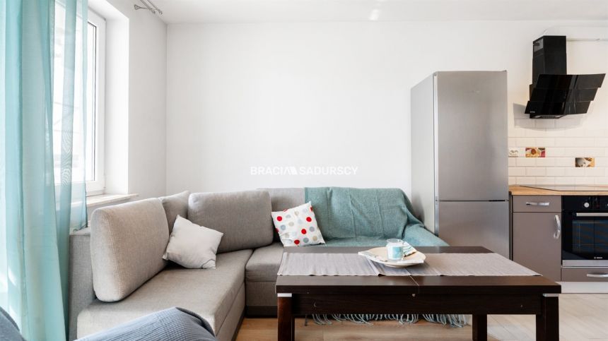 Komfortowy apartament 3 pok. z parkingiem gratis miniaturka 16