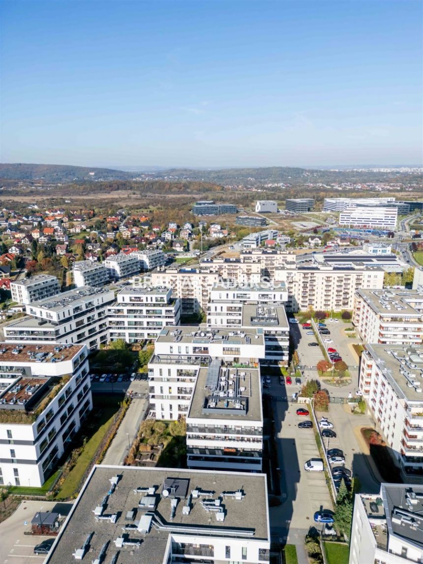 Komfortowe mieszkanie z dużym tarasem, tramwaj miniaturka 44