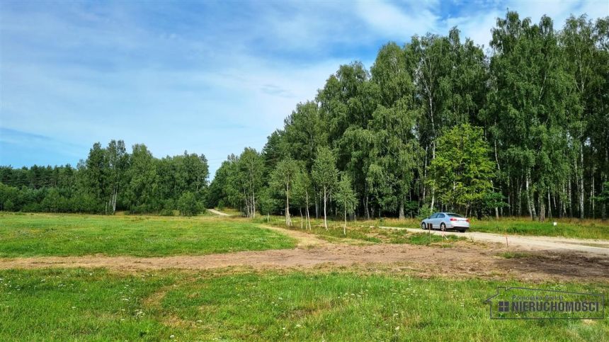 Dwie działki budowlane położone pod lasem. miniaturka 10