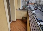 odrestaurowana kamienica, I piętro, balkon miniaturka 7