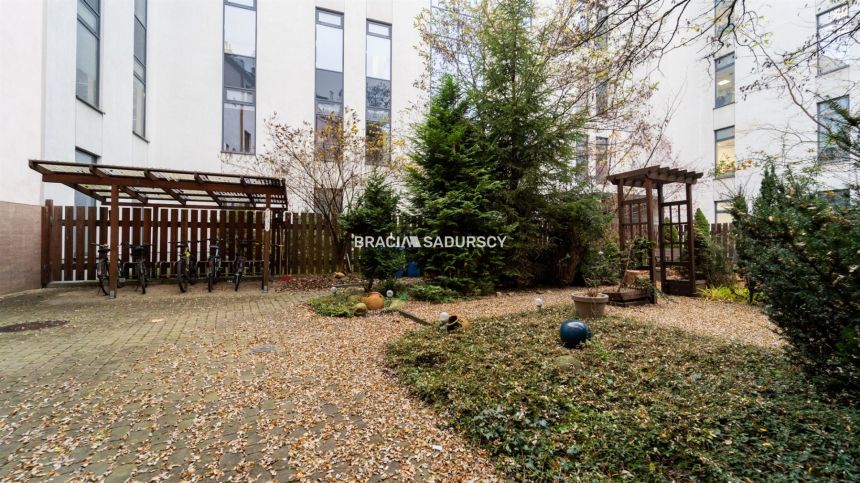 2-POKOJOWE MIESZKANIE W ODRESTAUROWANEJ KAMIENICY miniaturka 19