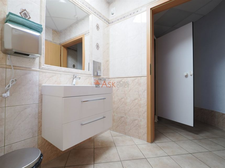 Wrocław Krzyki, 24 420 zł, 407 m2, do wprowadzenia miniaturka 9