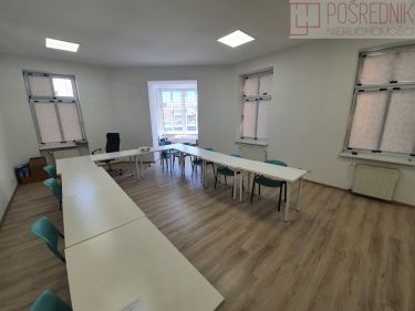 Pomieszczenie biurowe w Centrum 42m2