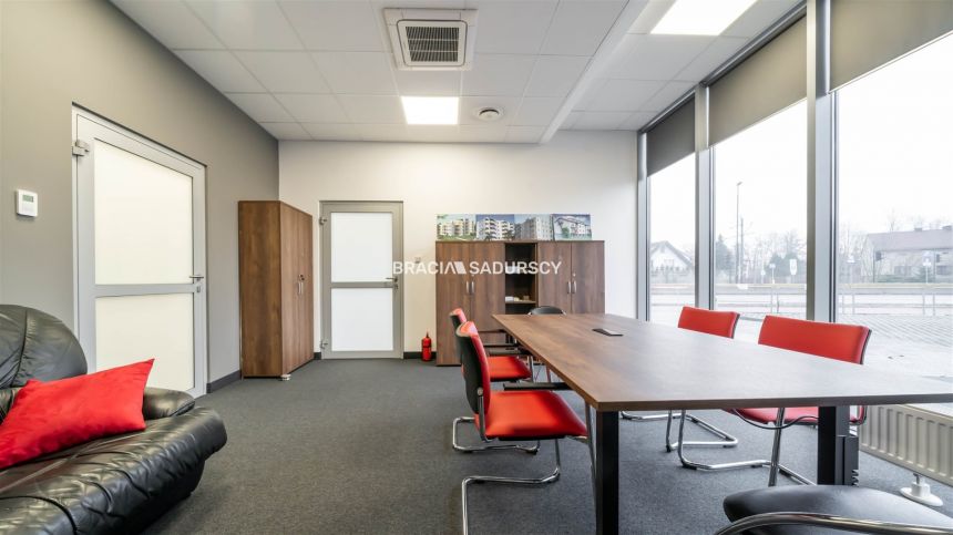 Lokal parterowy o powierzchni 65,51 m², Zakrzówek miniaturka 16