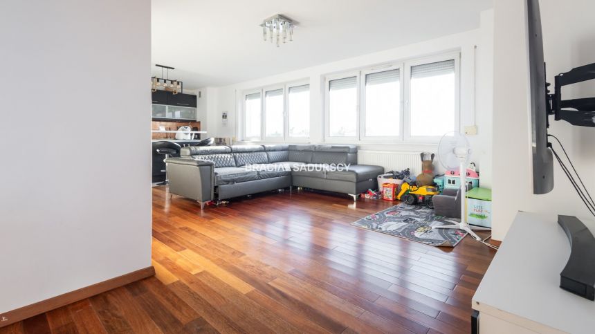 Pszczelna: 100m2 + 2 balkony, 2 miejsca parkingowe miniaturka 14