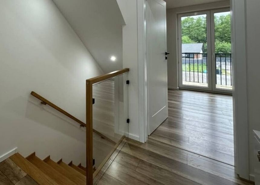 Na sprzedaż przestronny apartament z ogródkiem miniaturka 5