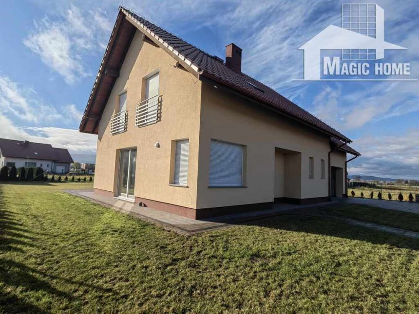 Nowy dom w Pieszycach 250m2 1650000 zł. miniaturka 2
