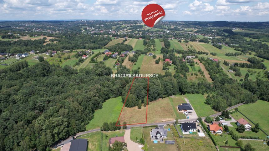 Klimatyczna działka budowlano-leśna w Sieprawiu - zdjęcie 1
