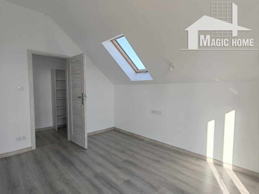 Nowy dom w Pieszycach 250m2 1650000 zł. miniaturka 10