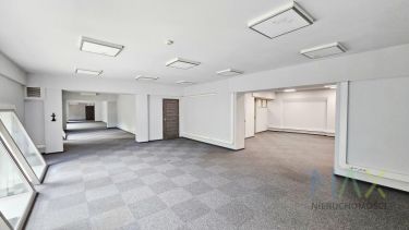 Przestronny lokal w rewelacyjnym punkcie ul. Basztowa
