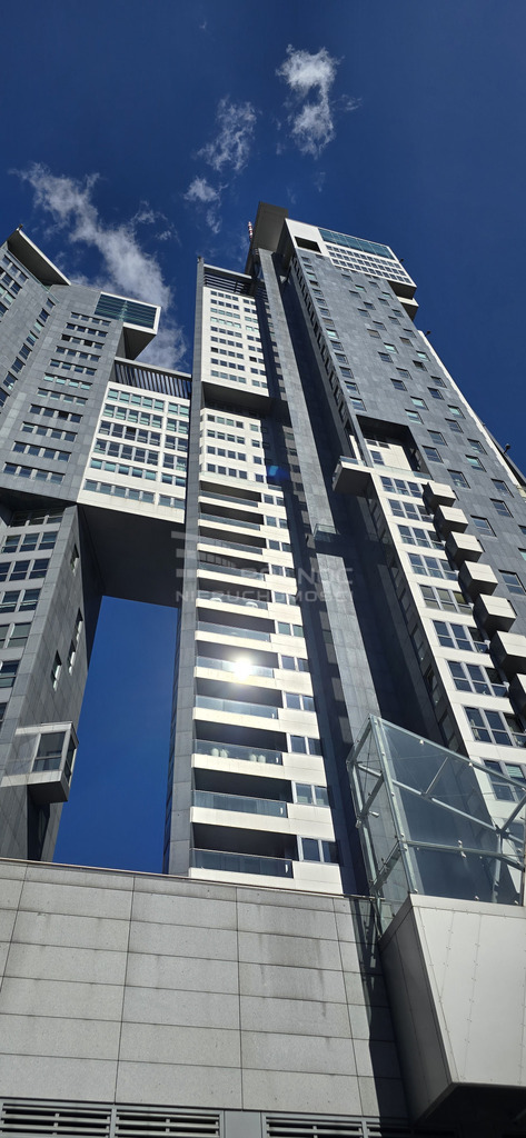 WYNAJEM – Luksusowy apartament w Sea Towers, Gdyni - zdjęcie 1