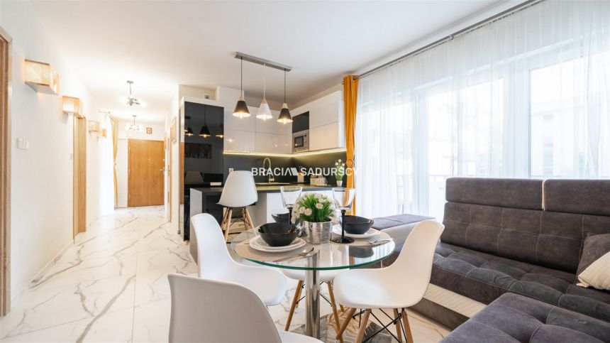 Nowoczesny 4-pokojowy apartament, Nowy Bieżanów miniaturka 4