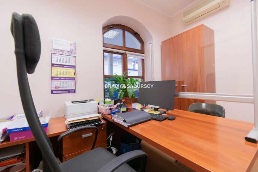 Atrakcyjny lokal w pobliżu Ronda Mogilskiego miniaturka 33