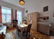 Kawalerka w zadbanej kamienicy 1 piętro z balkonem miniaturka 3