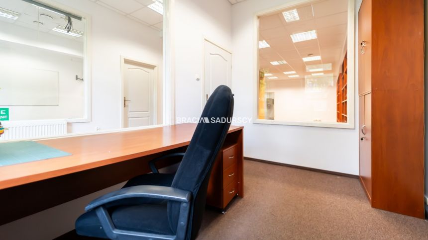 Lokal usługowy w centrum zabudowy mieszkaniowej! miniaturka 7