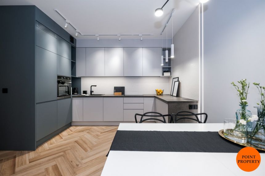 Apartament w centrum miasta, 3 pokoje ! miniaturka 4