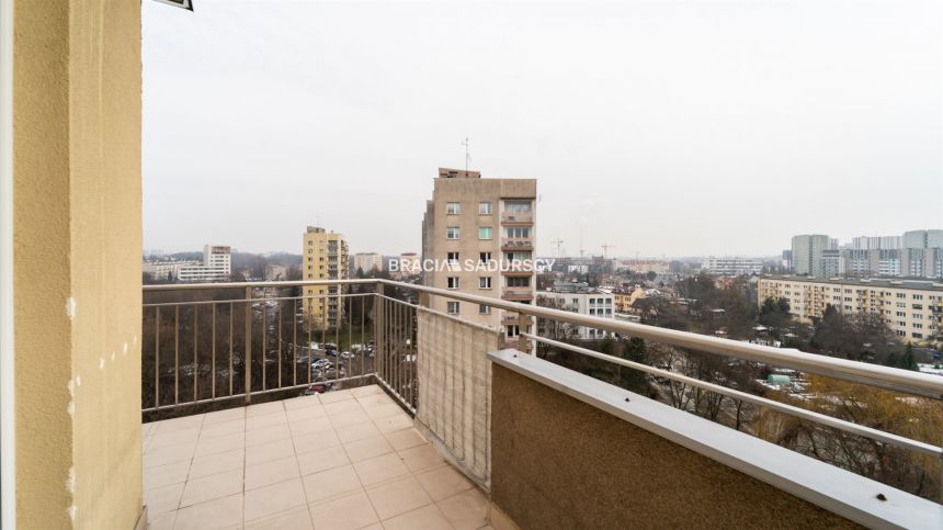 PRĄDNIK CZERWONY, 2 pokoje z dużym balkonem, winda miniaturka 21