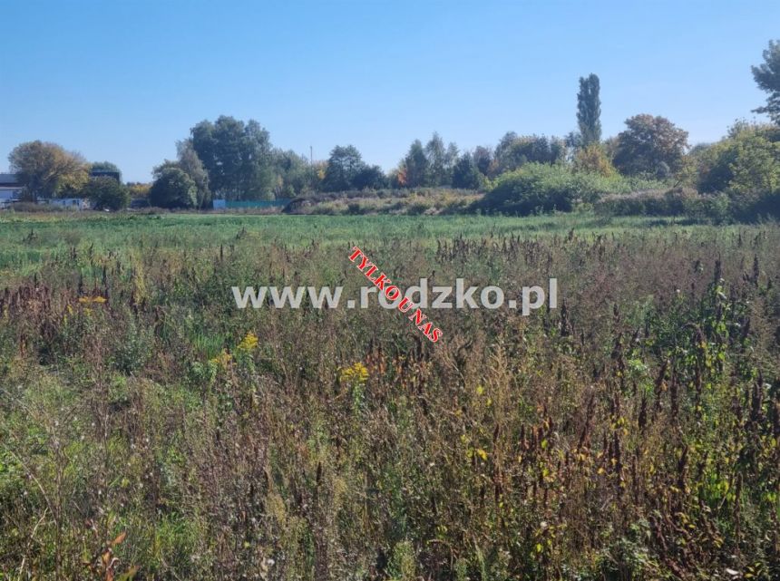 Działka inwestycyjna przy Jana Pawła II. - zdjęcie 1